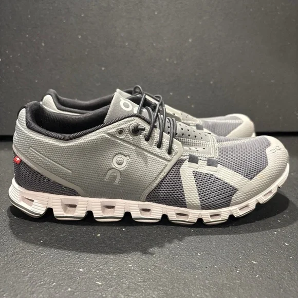 On Gray Athletic Shoes size 7 great condition - Picture 2 of 5